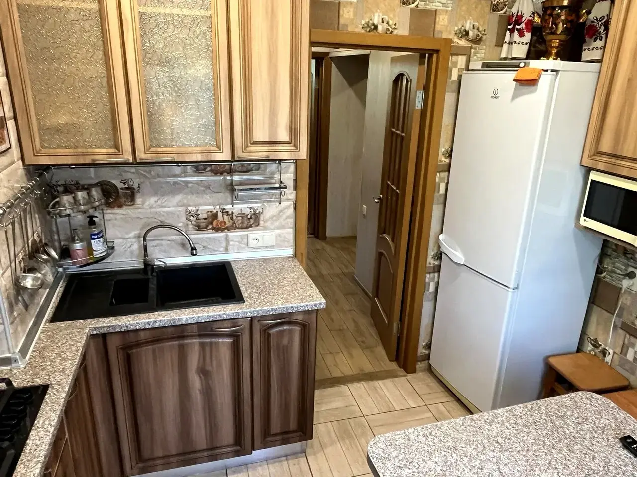 Фото Rent a 2-room apartment, Yevhena Kharchenka street (Lenina Street) 43 Kyiv for long-term rent, price: 13000 UAH, code 3072