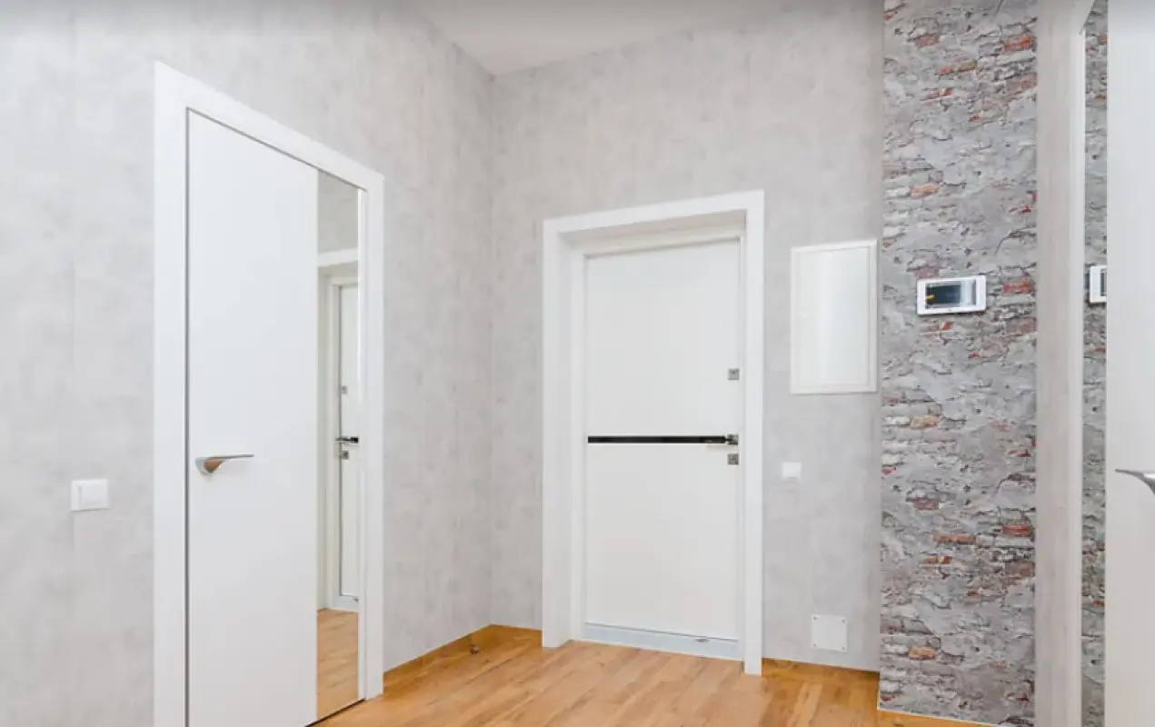 Фото Продаю 1-комнатную квартиру, 50 кв. м, Сапёрное Поле ул. 14/55 Киев, цена: 165000 $, код 3075
