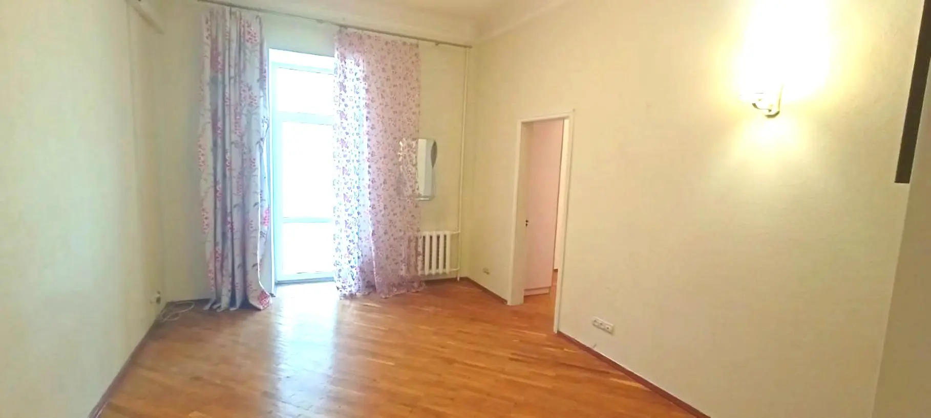 Фото Selling a 2-room apartment, 52 sq.m., Oleksandra Konyskoho Street (Turhenievska Street) 35а Kyiv, price: 135000 $, code 3088