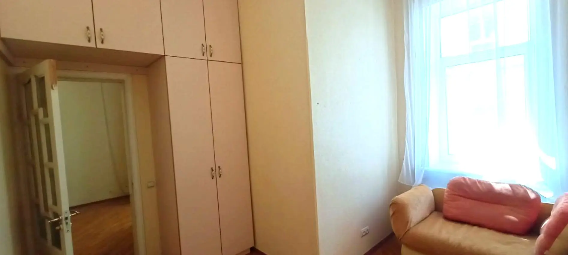 Фото Selling a 2-room apartment, 52 sq.m., Oleksandra Konyskoho Street (Turhenievska Street) 35а Kyiv, price: 135000 $, code 3088