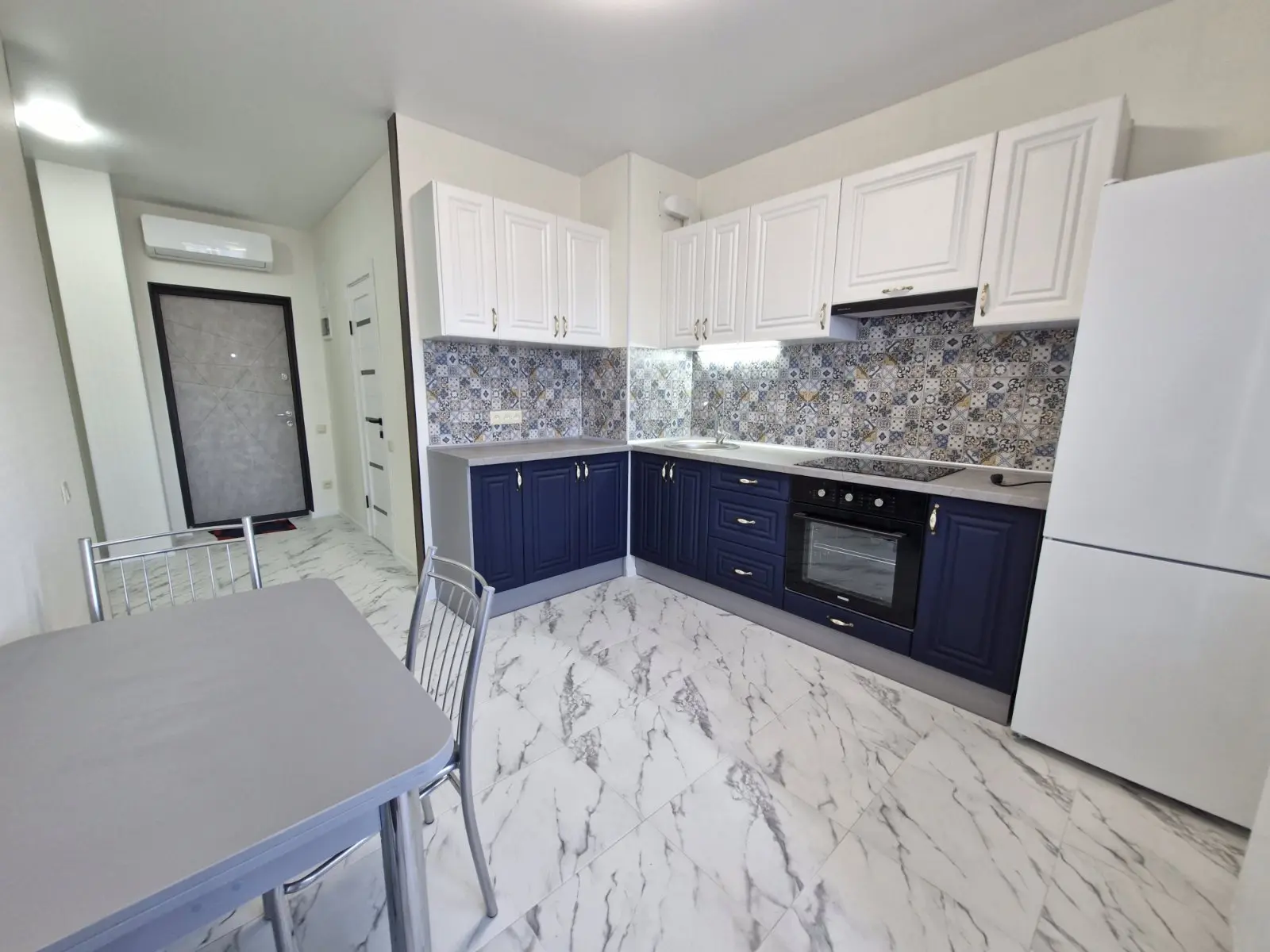 Фото Selling a 1-room apartment, 41 sq.m., Hranitna Street (Chernyshevskoho Street)  Odesa, price: 48000 $, code 3092