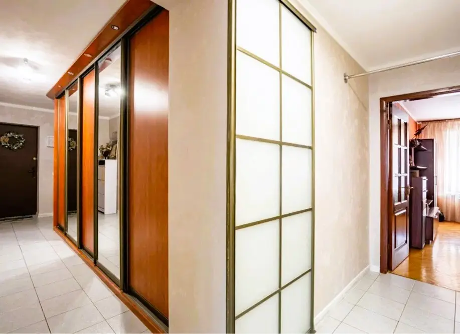 Фото Продаю 3 кімнатну квартиру, 95 кв. м, Драгоманова вул. 44а Київ, ціна: 124000 $, код 3107