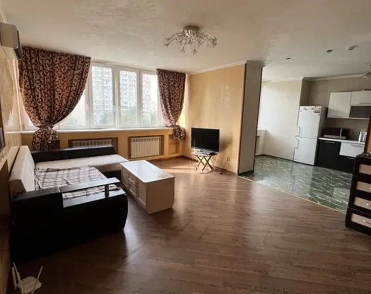 Фото Продаю 2-комнатную квартиру, 88 кв. м, Срибнокильская ул. 1 Киев, цена: 119000 $, код 3108