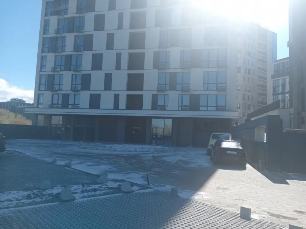 Фото Продаю 2 кімнатну квартиру, 74.4 кв. м, Зарічна вул. 6к4 Київ, ціна: 150000 $, код 3115