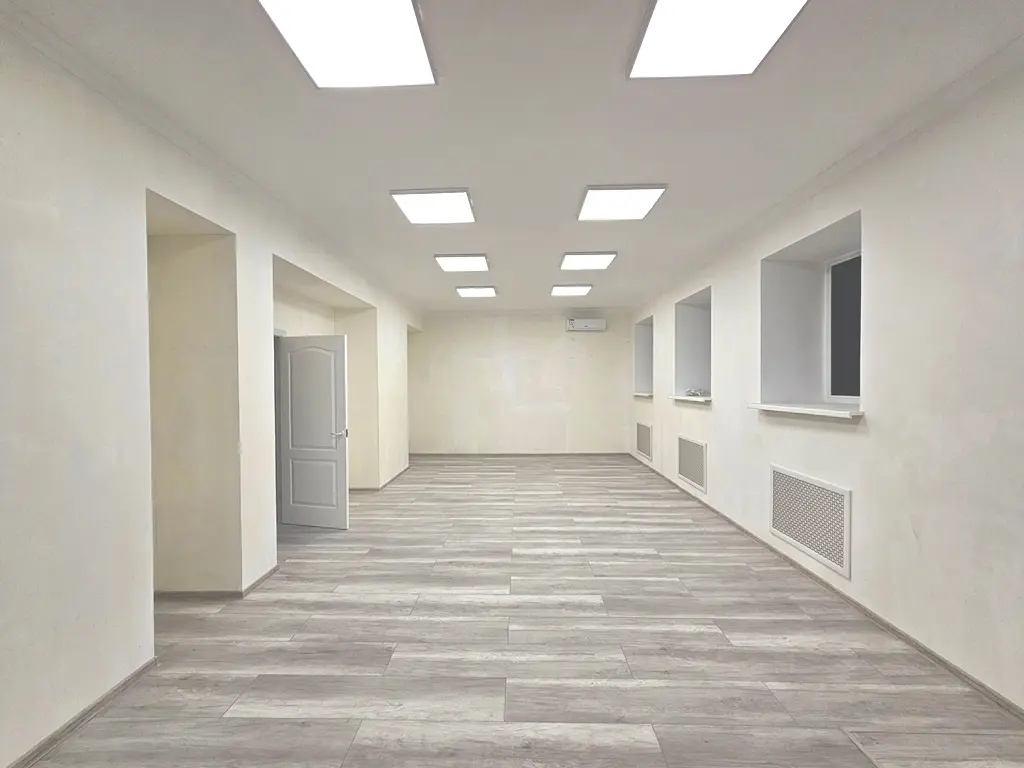 Фото Rent a retail space, Mykhaila Hrushevskoho Street 28/2 Kyiv for long-term rent, price: 150000 UAH, code 3124