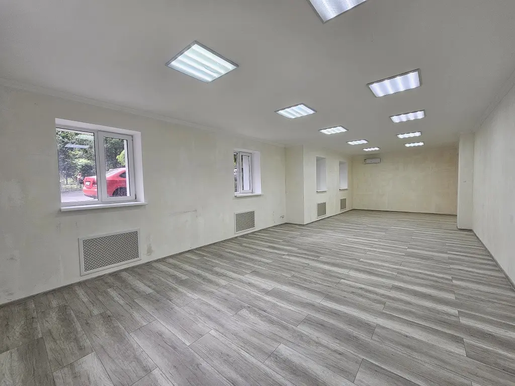 Фото Rent a retail space, Mykhaila Hrushevskoho Street 28/2 Kyiv for long-term rent, price: 150000 UAH, code 3124