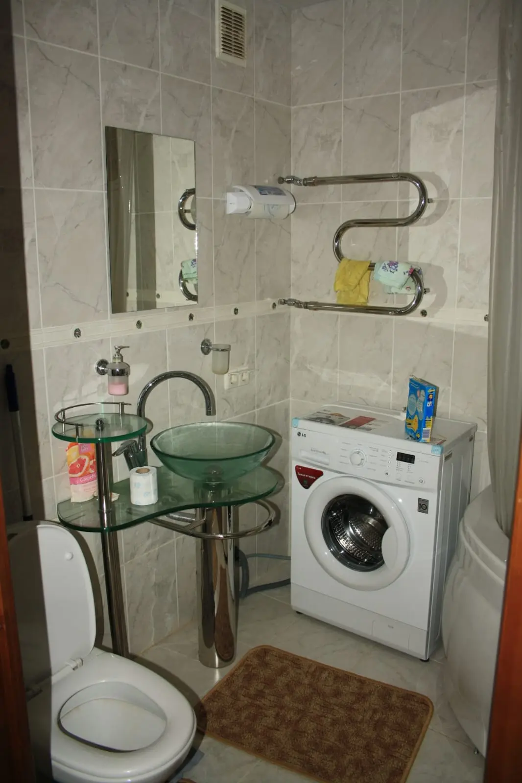 Фото Зняти 1 кімнатну квартиру, Деревлянська вул. (Якіра) 21 Київ в довгострокову оренду, ціна: 14700 UAH, код 3135