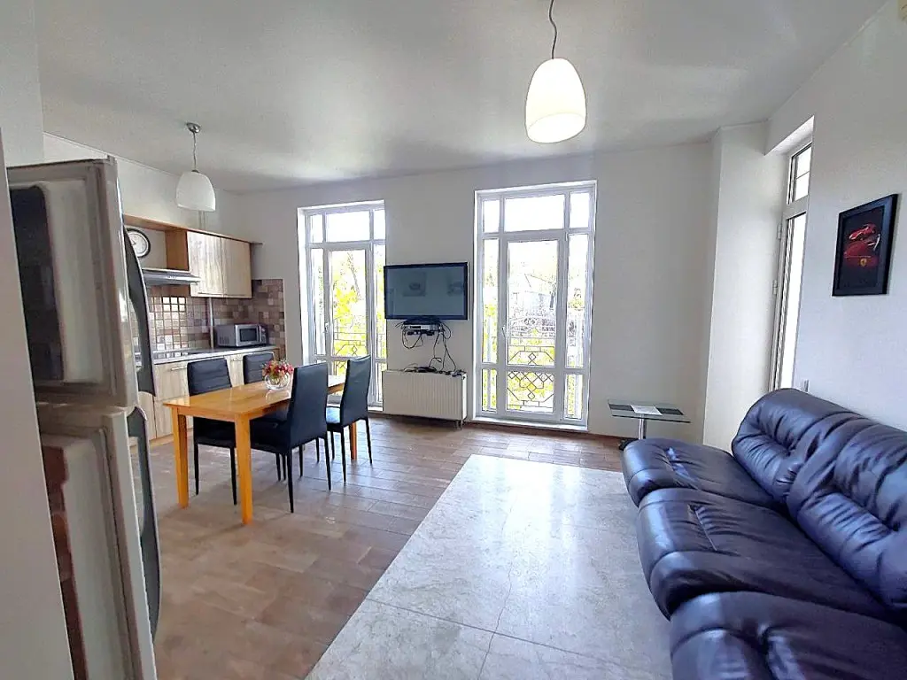 Фото Зняти 1 кімнатну квартиру, Військовий узвіз 5/1 Одеса в довгострокову оренду, ціна: 300 $, код 3136