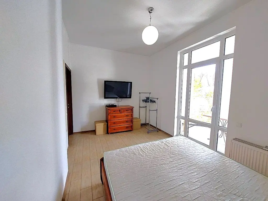 Фото Зняти 1 кімнатну квартиру, Військовий узвіз 5/1 Одеса в довгострокову оренду, ціна: 300 $, код 3136