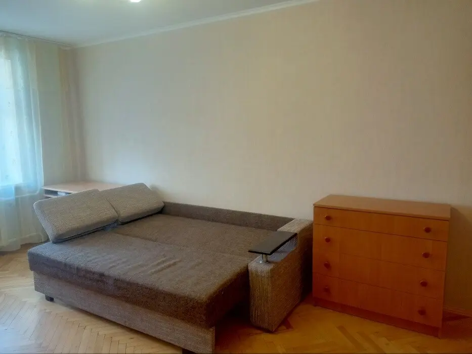 Фото Зняти 1 кімнатну квартиру, Здолбунівська вул. 1 Київ в довгострокову оренду, ціна: 11000 грн, код 3137