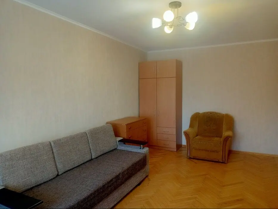 Фото Зняти 1 кімнатну квартиру, Здолбунівська вул. 1 Київ в довгострокову оренду, ціна: 11000 грн, код 3137