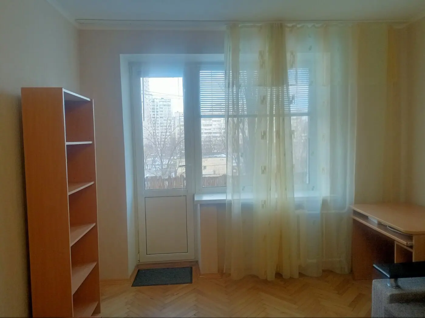 Фото Зняти 1 кімнатну квартиру, Здолбунівська вул. 1 Київ в довгострокову оренду, ціна: 11000 грн, код 3137