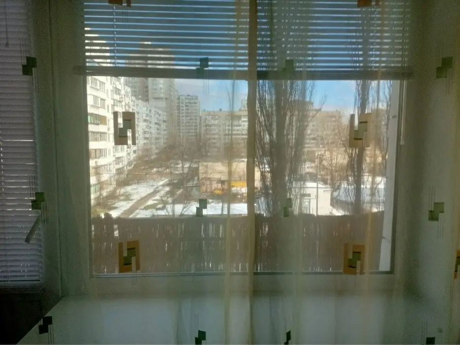 Фото Зняти 1 кімнатну квартиру, Здолбунівська вул. 1 Київ в довгострокову оренду, ціна: 11000 грн, код 3137