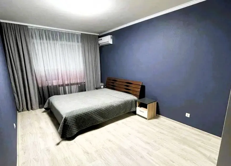 Фото Selling a 1-room apartment, 80 sq.m., Borysa Hmyri Street 10/40 Kyiv, price: 120000 $, code 3139