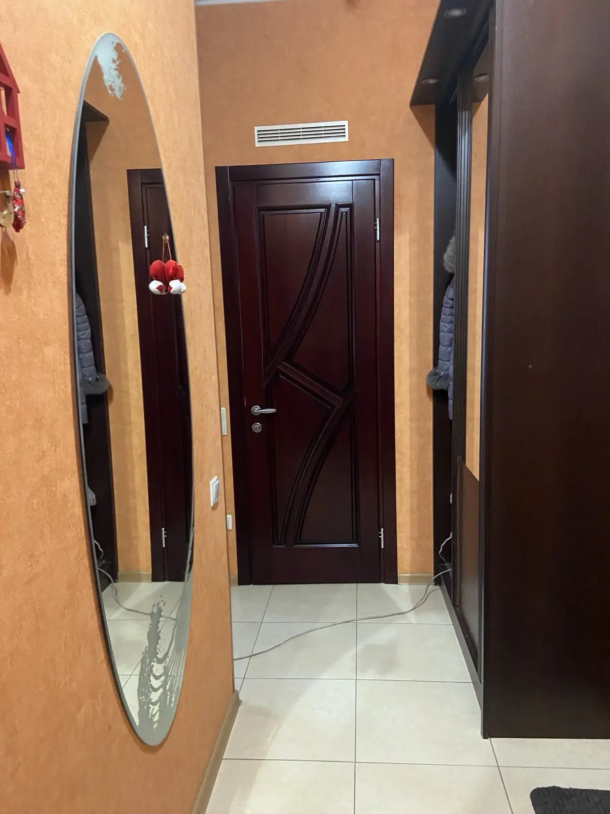 Фото Зняти 1 кімнатну квартиру, Сергія Берегового вул. (Мартиросяна) 1/8 Київ в довгострокову оренду, ціна: 6000 UAH, код 3140