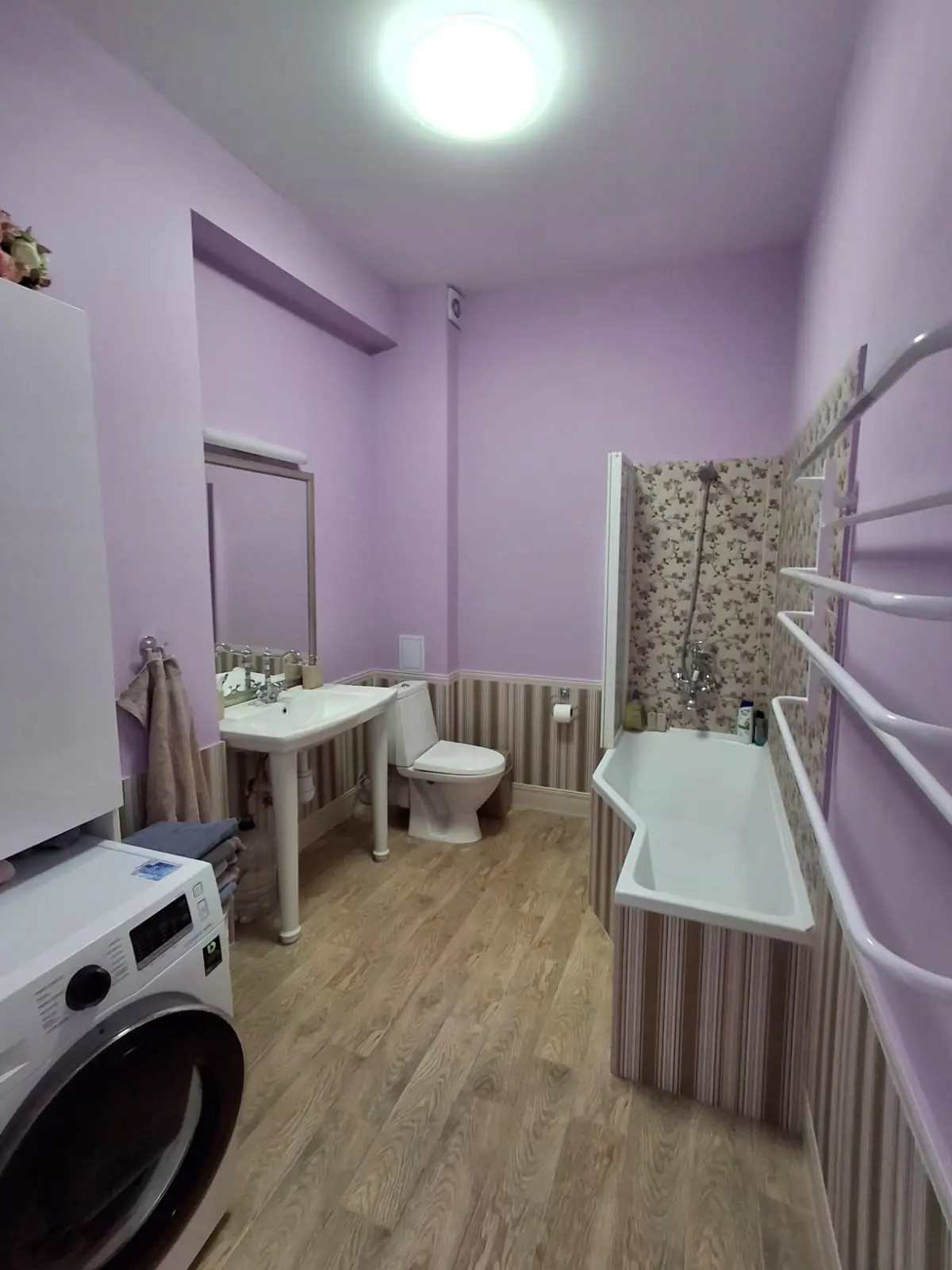 Фото Продаю 3-комнатную квартиру, 103 кв. м, Владимира Погорелова ул. 3б Ужгород, цена: 104999 $, код 2668