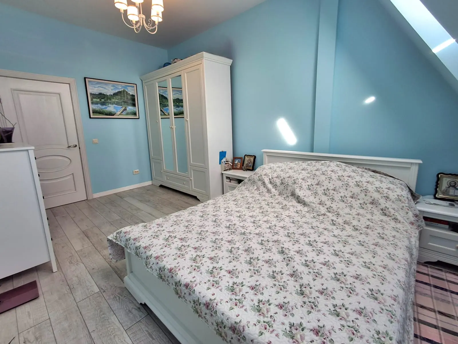 Фото Продаю 3-комнатную квартиру, 103 кв. м, Владимира Погорелова ул. 3б Ужгород, цена: 104999 $, код 2668