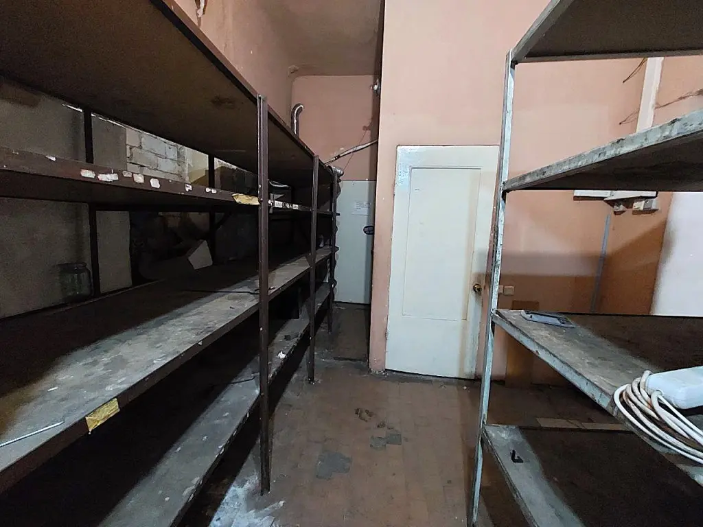 Фото Арендовать торговую площадь, Екатерининская ул. (Карла Маркса) 41 Одесса в долгосрочную аренду, цена: 1000 $, код 3142