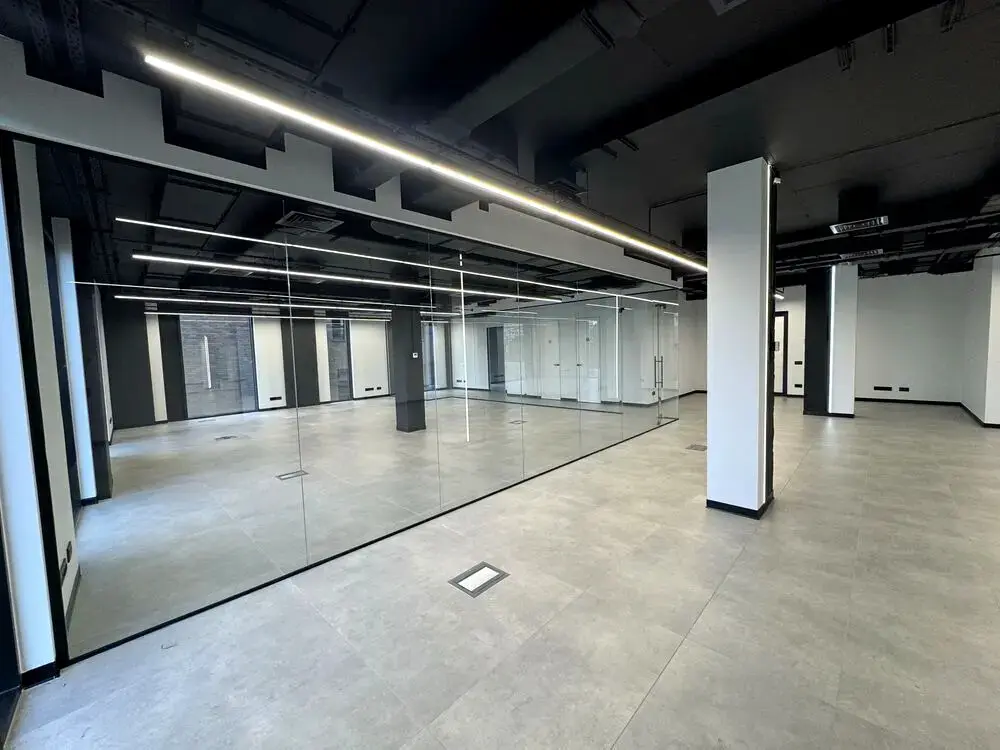 Фото Rent an office, Krasylivska Street 9 Kyiv for long-term rent, price: 290500 грн, code 3149