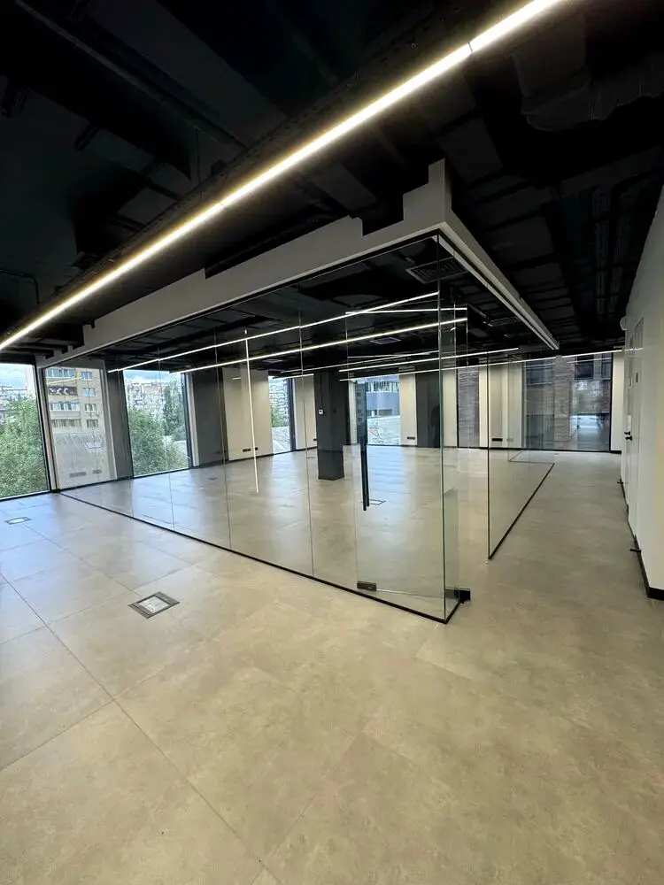 Фото Rent an office, Krasylivska Street 9 Kyiv for long-term rent, price: 290500 грн, code 3149