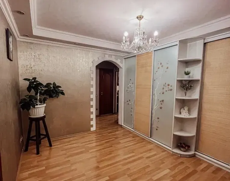 Фото Selling a 3-room apartment, 91 sq.m., Petra Hryhorenka Avenue 3а Kyiv, price: 102000 $, code 3150