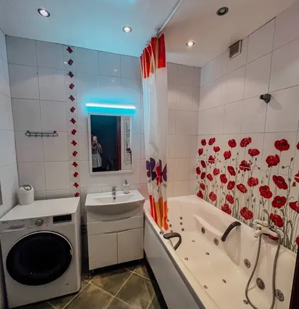 Фото Selling a 3-room apartment, 91 sq.m., Petra Hryhorenka Avenue 3а Kyiv, price: 102000 $, code 3150