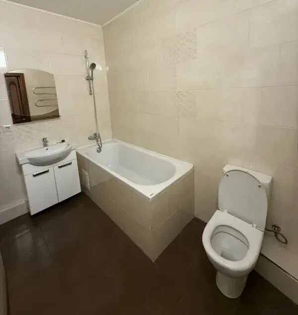Фото Selling a 1-room apartment, 47 sq.m., Yuriia Shumskoho Street 3Г Kyiv, price: 114900 $, code 3151