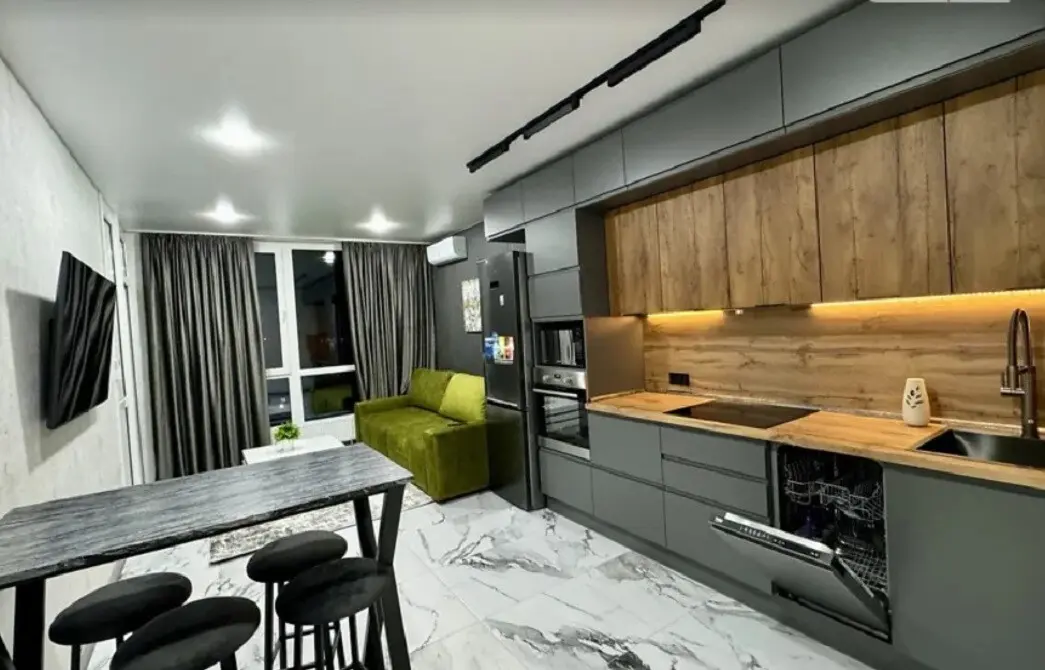 Фото Зняти 1 кімнатну квартиру, Причальна вул.  Київ в довгострокову оренду, ціна: 31600 грн, код 3155