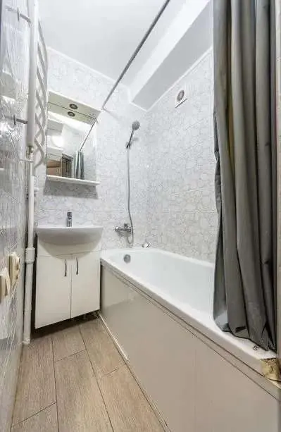 Фото Продаю 2 кімнатну квартиру, 47 кв. м, Німанська вул. 2 Київ, ціна: 104000 $, код 3173