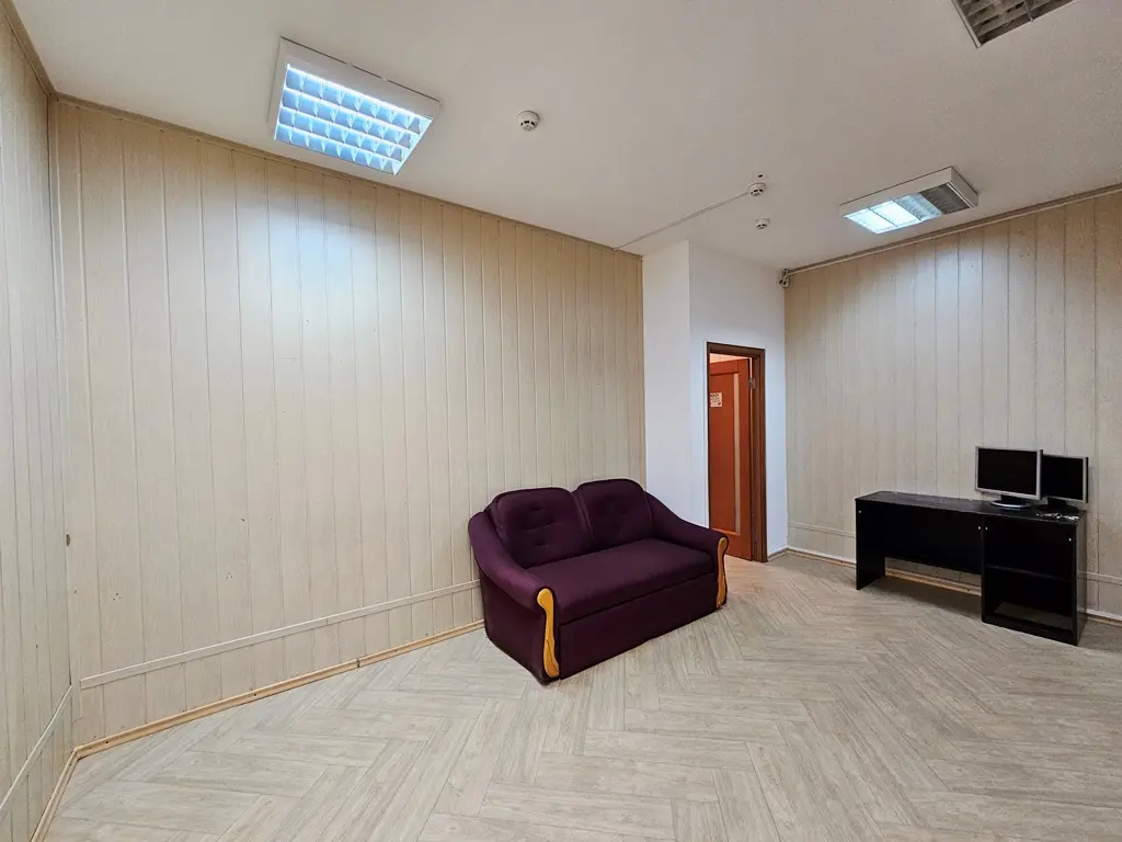 Фото Rent an office, Dmytra Bahaliia Street (Pozharskoho Street) 4 Kyiv for long-term rent, price: 40000 UAH, code 3175