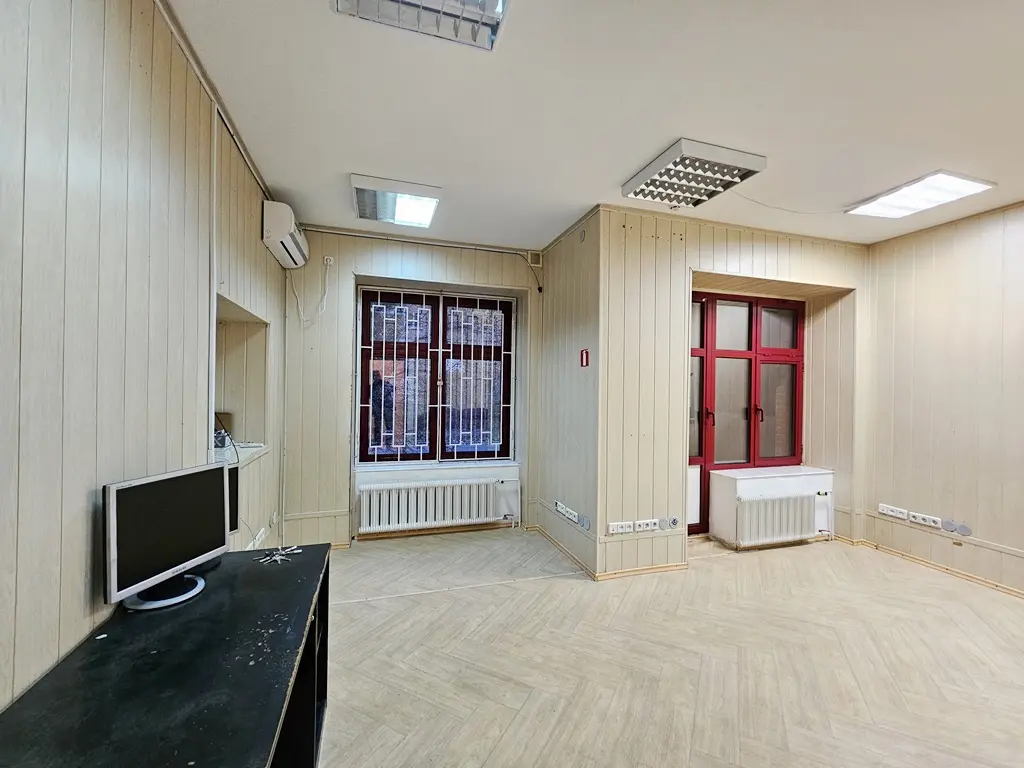 Фото Rent an office, Dmytra Bahaliia Street (Pozharskoho Street) 4 Kyiv for long-term rent, price: 40000 UAH, code 3175