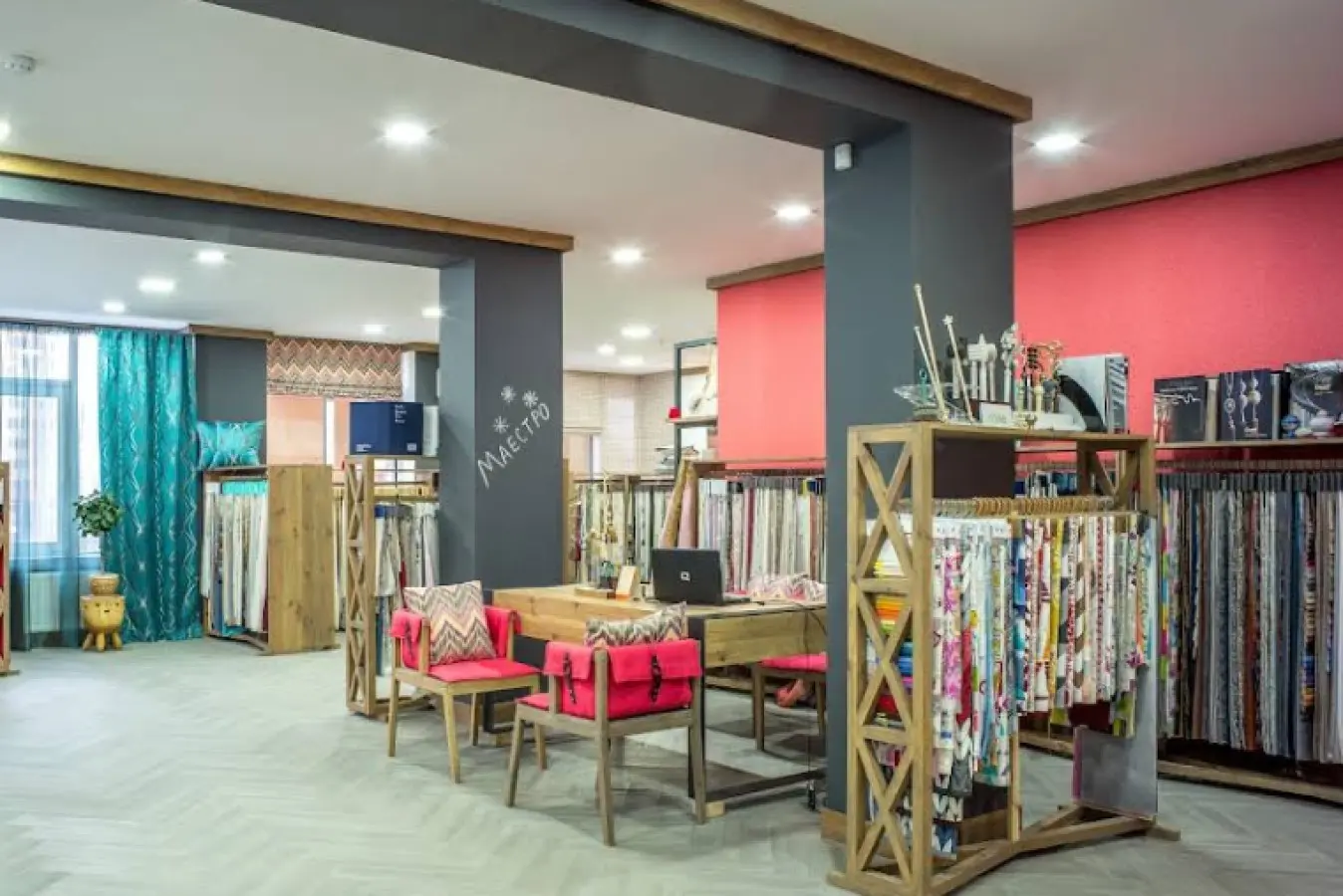 Фото Арендовать торговую площадь, Валерия Лобановского просп. (Краснозвёздный) 6а Киев в долгосрочную аренду, цена: 70000 UAH, код 3189