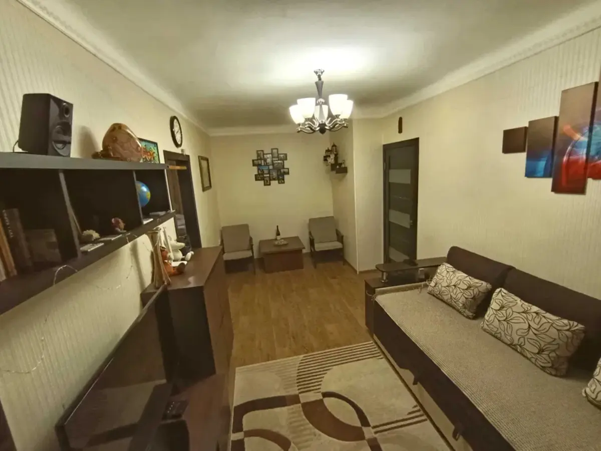 Фото Продаю 2 кімнатну квартиру, 41 кв. м, Науки просп. 74 Київ, ціна: 63000 $, код 3198