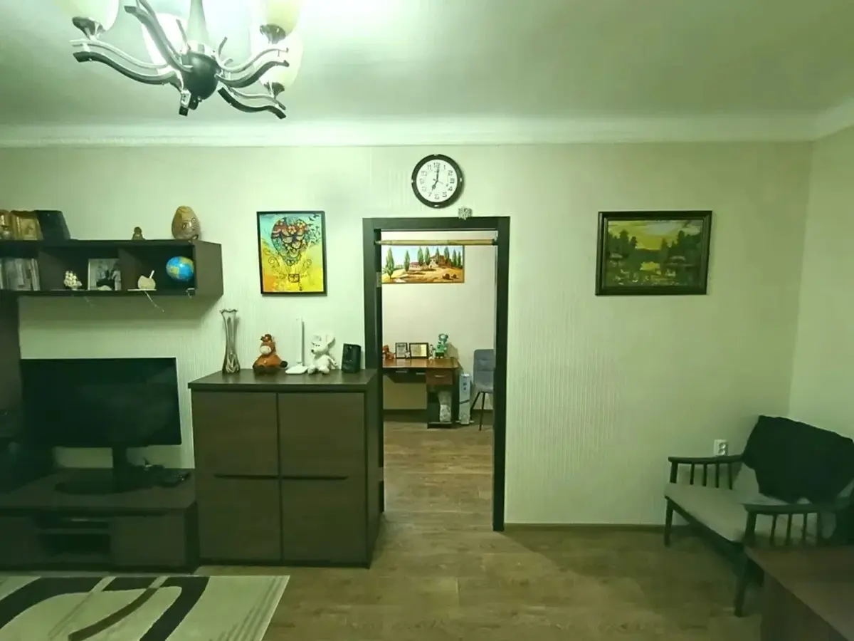 Фото Продаю 2 кімнатну квартиру, 41 кв. м, Науки просп. 74 Київ, ціна: 63000 $, код 3198