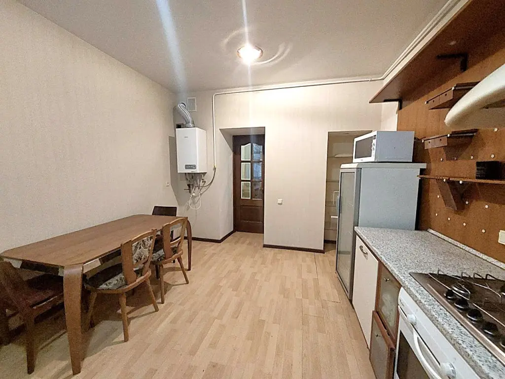 Фото Зняти 2 кімнатну квартиру, Катерининська пл. 5 Одеса в довгострокову оренду, ціна: 15000 UAH, код 3201