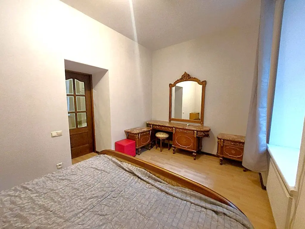 Фото Зняти 2 кімнатну квартиру, Катерининська пл. 5 Одеса в довгострокову оренду, ціна: 15000 UAH, код 3201