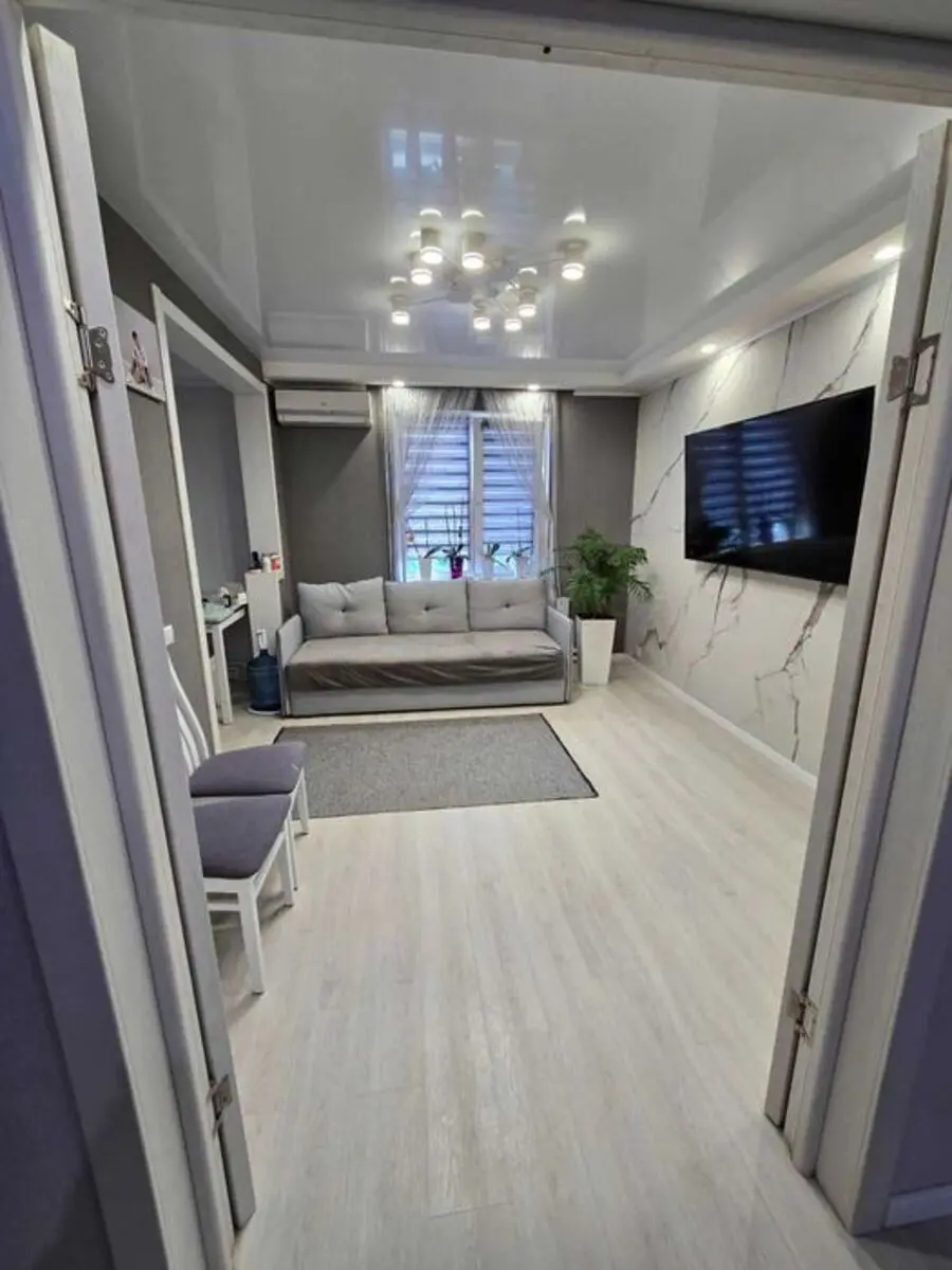 Фото Selling a 3-room apartment, 74 sq.m., Akademika Zabolotnoho Street 12 Kyiv, price: 118000 $, code 3220