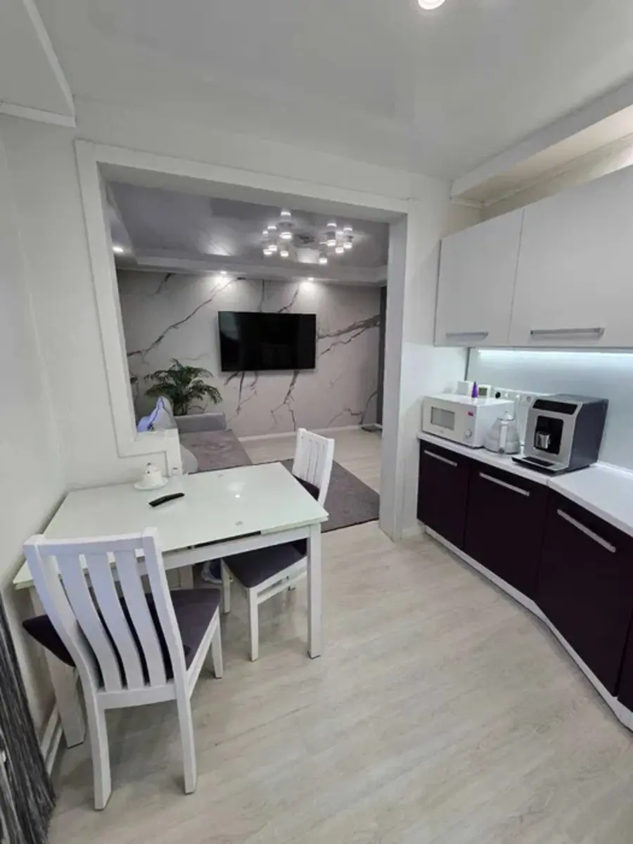 Фото Selling a 3-room apartment, 74 sq.m., Akademika Zabolotnoho Street 12 Kyiv, price: 118000 $, code 3220