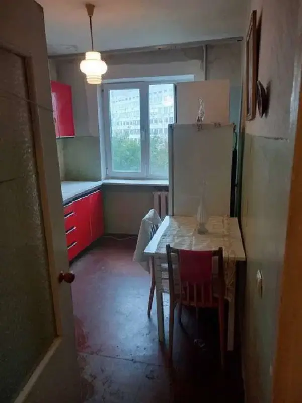 Фото Продаю 2 кімнатну квартиру, 50 кв. м, Соборності просп. (Возз’єднання) 11 Київ, ціна: 45500 UAH, код 3225