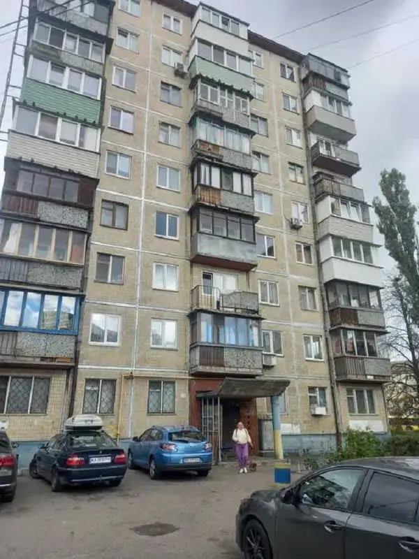 Фото Продаю 2 кімнатну квартиру, 50 кв. м, Соборності просп. (Возз’єднання) 11 Київ, ціна: 45500 UAH, код 3225