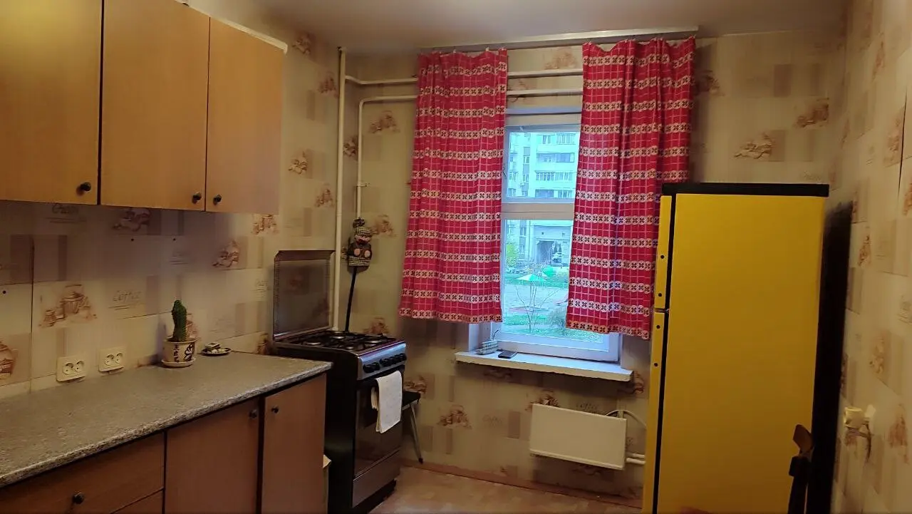 Фото Продаю 2 кімнатну квартиру, 54 кв. м, Драгоманова вул. 22 Київ, ціна: 65000 $, код 3240