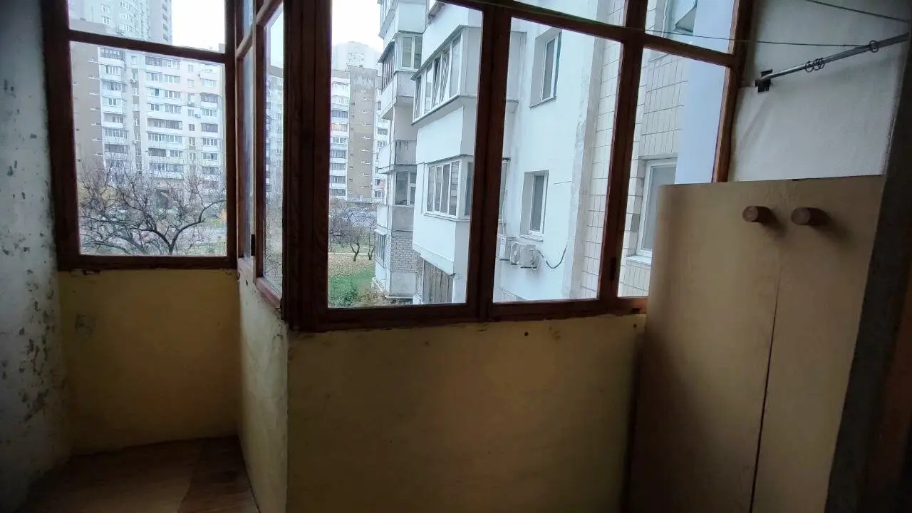 Фото Продаю 2 кімнатну квартиру, 54 кв. м, Драгоманова вул. 22 Київ, ціна: 65000 $, код 3240