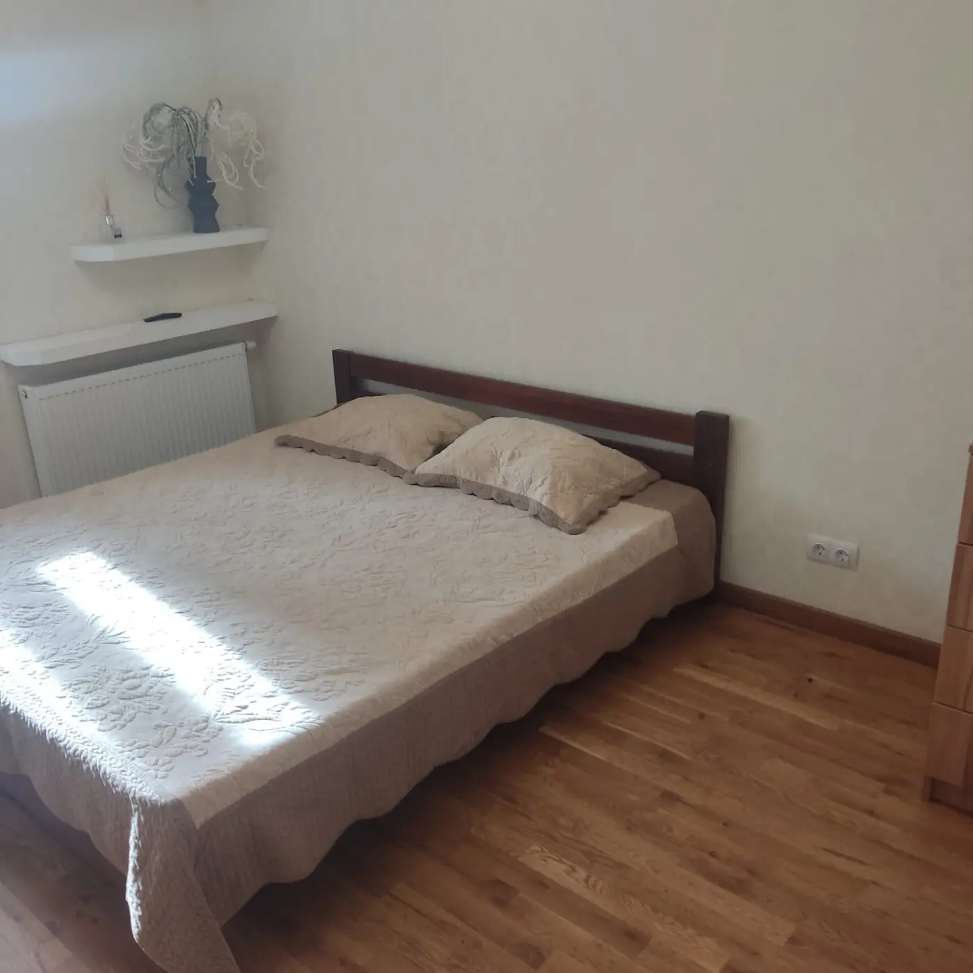 Фото Зняти 3 кімнатну квартиру, Київська вул. 245 Бровари в довгострокову оренду, ціна: 20000 грн, код 3241