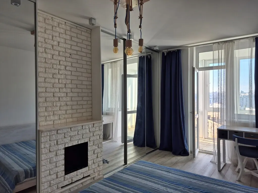 Фото Продаю 3 кімнатну квартиру, 74 кв. м, Соборності просп. (Возз’єднання) 30а Київ, ціна: 170000 $, код 3242