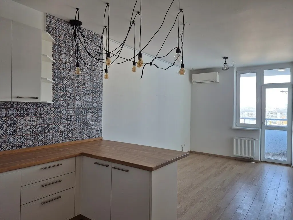 Фото Продаю 3 кімнатну квартиру, 74 кв. м, Соборності просп. (Возз’єднання) 30а Київ, ціна: 170000 $, код 3242