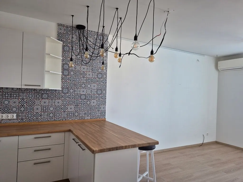 Фото Продаю 3 кімнатну квартиру, 74 кв. м, Соборності просп. (Возз’єднання) 30а Київ, ціна: 170000 $, код 3242