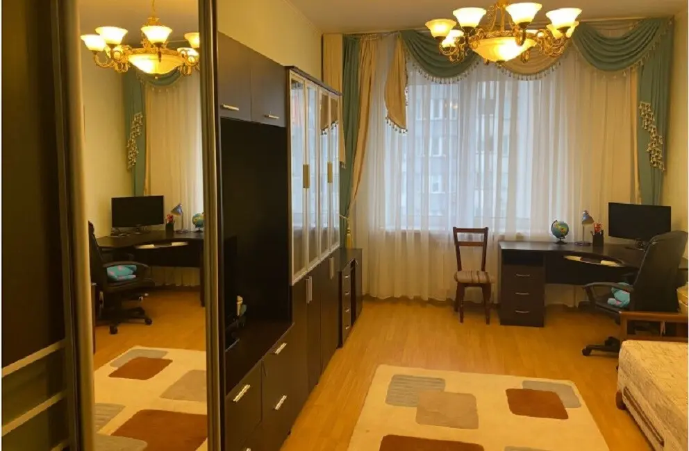 Фото Зняти 3 кімнатну квартиру, Срібнокільська вул.  Київ в довгострокову оренду, ціна: 26000 грн, код 3243