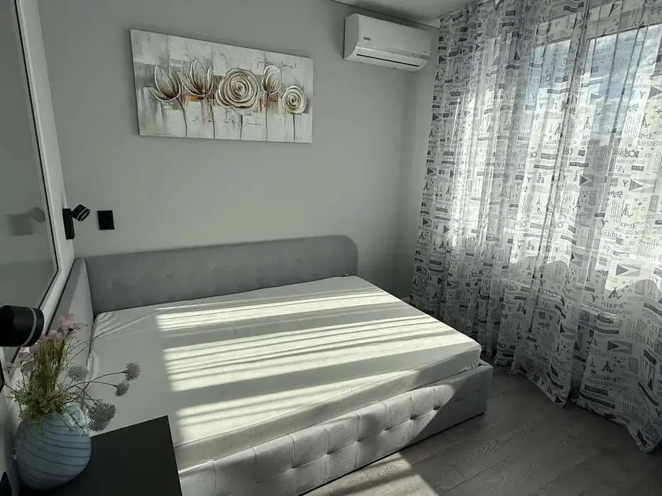 Фото Зняти 2 кімнатну квартиру, Архітектора Вербицького вул. 1 Київ в довгострокову оренду, ціна: 20000 грн, код 3245