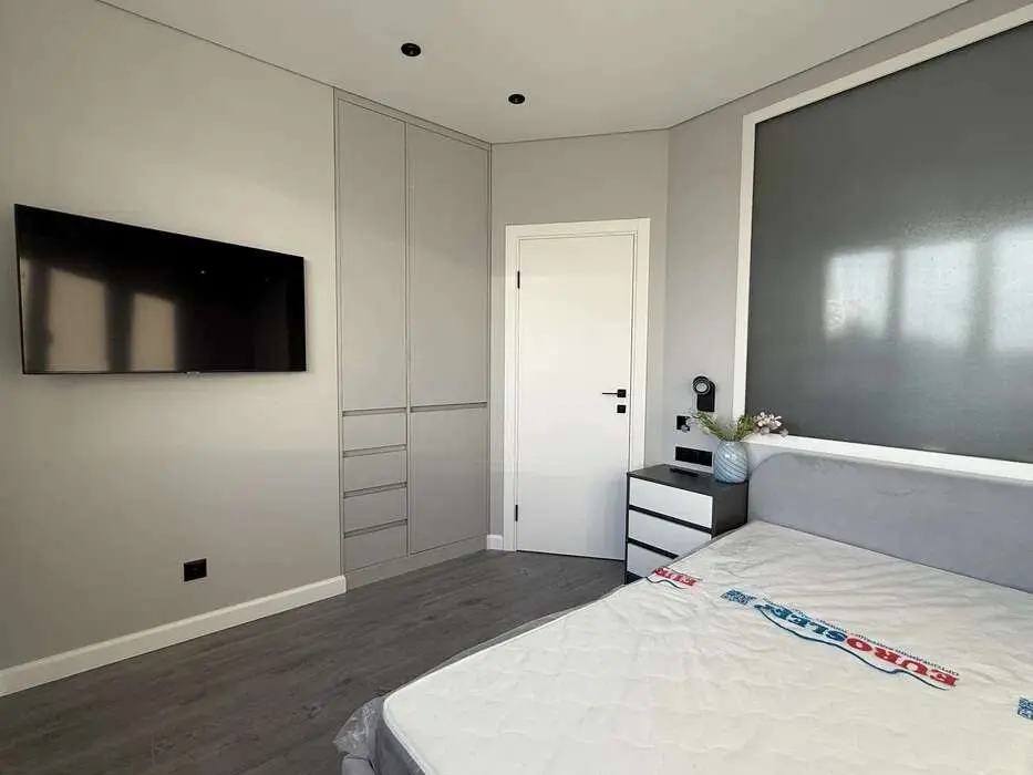 Фото Зняти 2 кімнатну квартиру, Архітектора Вербицького вул. 1 Київ в довгострокову оренду, ціна: 20000 грн, код 3245