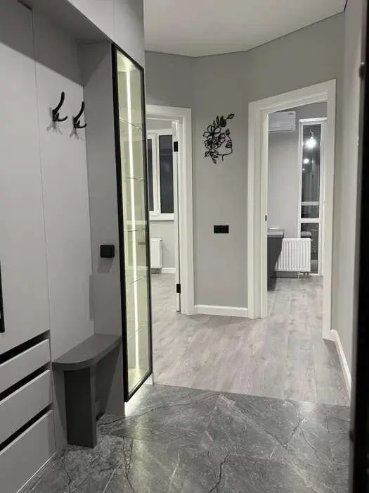 Фото Зняти 2 кімнатну квартиру, Архітектора Вербицького вул. 1 Київ в довгострокову оренду, ціна: 20000 грн, код 3245